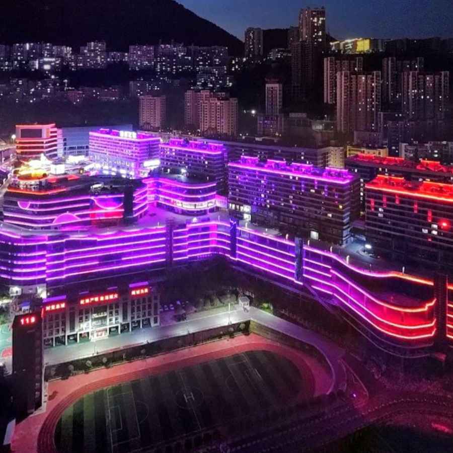 美丽的巫山夜景 位于 重庆市重庆市巫山县s103