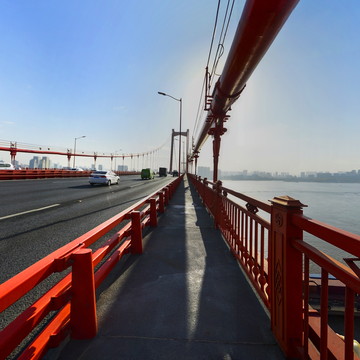武汉鹦鹉洲长江大桥