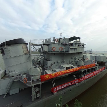 我国第一代导弹驱逐舰-163号南昌舰