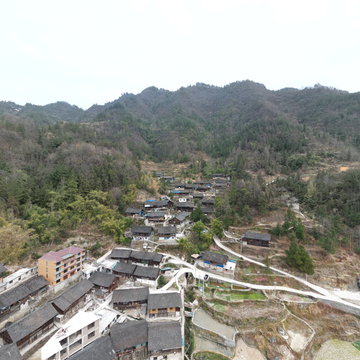 高戎村